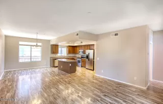 Photo #6: 6429702 Listing 