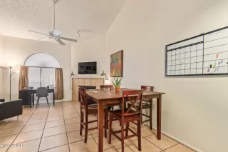 Photo #3: 6430035 Listing