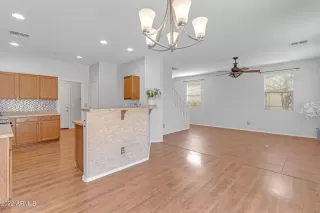 Photo #2: 6430292 Listing