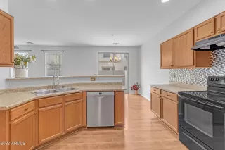 Photo #4: 6430292 Listing