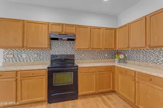 Photo #5: 6430292 Listing