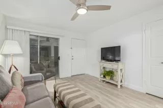 Photo #4: 6430476 Listing