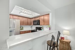 Photo #6: 6430476 Listing