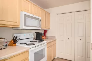 Photo #3: 6430514 Listing 