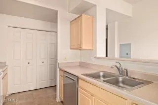 Photo #5: 6430514 Listing 