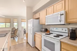 Photo #6: 6430514 Listing 