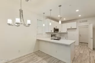 Photo #4: 6430768 Listing