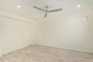 Photo #5: 6430768 Listing