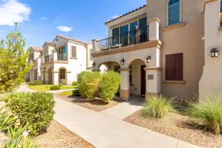 Photo #2: 6430816 Listing