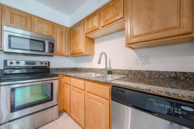 MLS: 6430822 Condo For Sale