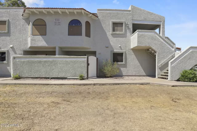 MLS: 6430852 Condo For Sale