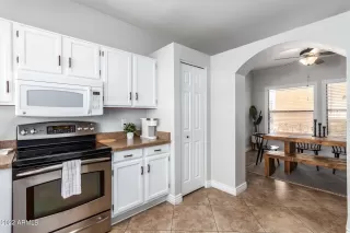 Photo #6: 6430910 Listing