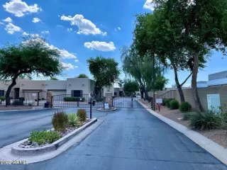 Photo #2: 6430969 Listing