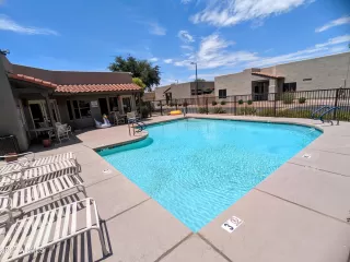 Photo #4: 6430969 Listing