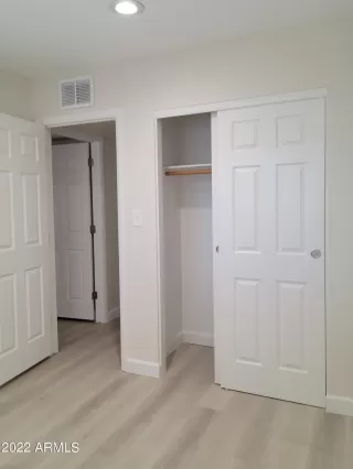 Photo #5: 6431016 Listing