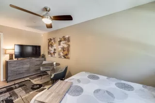 Photo #6: 6431095 Listing 