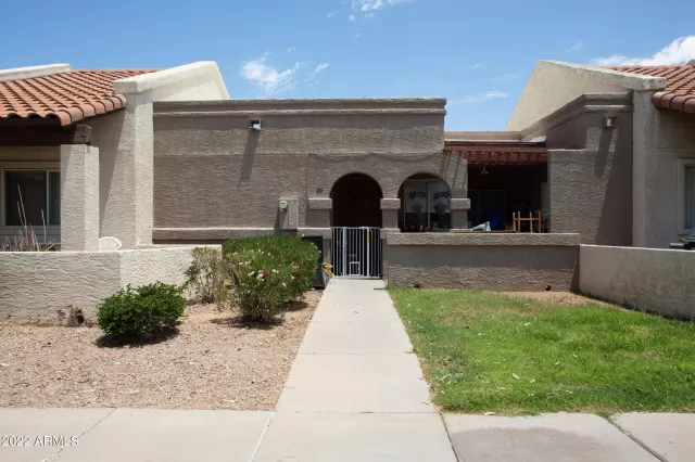 MLS: 6431190 Condo For Sale