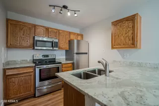 Photo #2: 6431216 Listing 