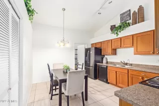 Photo #4: 6431248 Listing