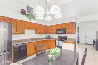 Photo #6: 6431248 Listing