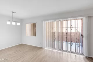 Photo #6: 6431300 Listing 