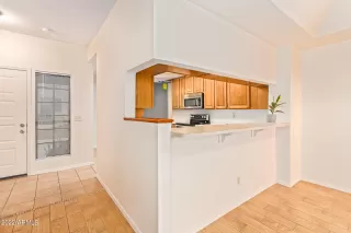 Photo #6: 6431630 Listing