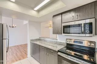 Photo #5: 6431771 Listing 