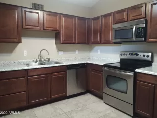 Photo #5: 6431841 Listing 