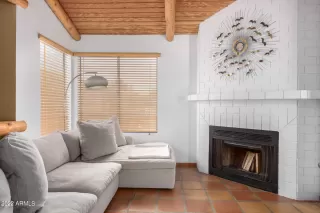 Photo #2: 6431908 Listing 