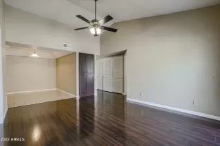 Photo #4: 6432320 Listing