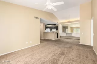 Photo #5: 6432344 Listing