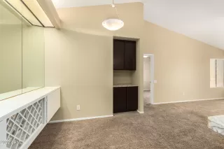 Photo #6: 6432344 Listing