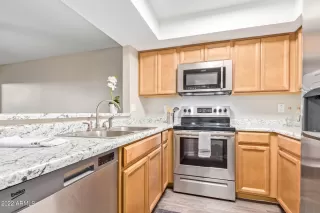 Photo #6: 6432410 Listing