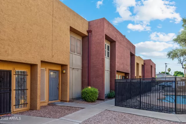 MLS: 6432593 Condo For Sale