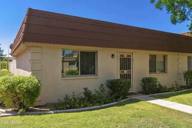 MLS: 6432775 Condo For Sale