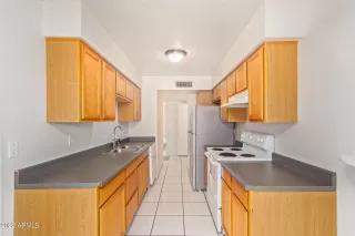 Photo #3: 6433003 Listing