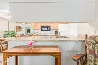 Photo #5: 6433011 Listing 