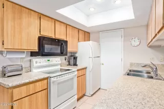 Photo #6: 6433011 Listing 