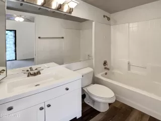 Photo #6: 6433114 Listing