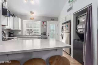 Photo #3: 6433277 Listing