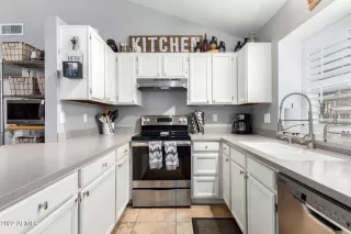 Photo #4: 6433277 Listing