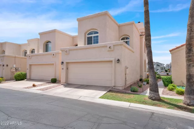 MLS: 6433291 Condo For Sale