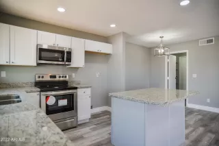 Photo #1: 6433550 Listing 