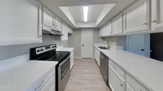 Photo #1: 6433644 Listing