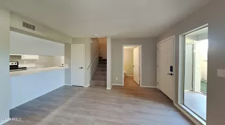 Photo #3: 6433644 Listing