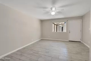 Photo #6: 6433743 Listing