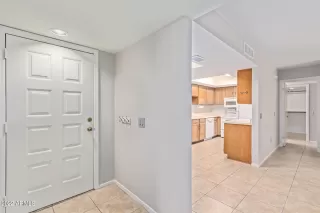 Photo #5: 6433819 Listing