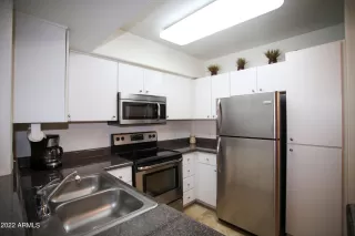 Photo #4: 6433996 Listing