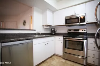 Photo #5: 6433996 Listing