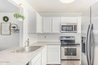Photo #6: 6434118 Listing